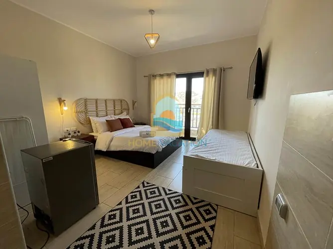 Uno studio arredato con sovrastante terrazza privata in affitto a “Al Dau Heights” - Hurghada