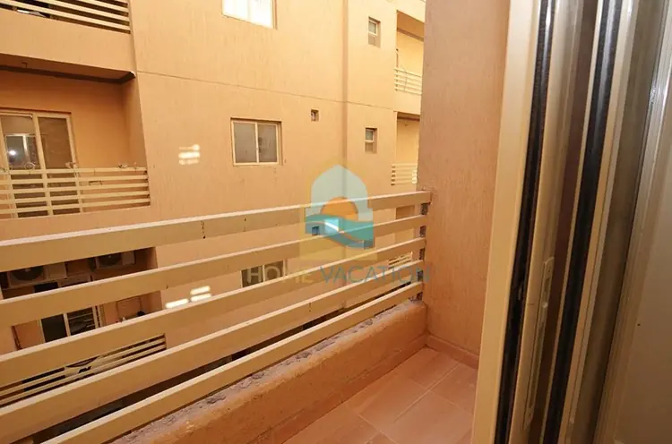 Unfurnished apartment For long term rent in El Kawther