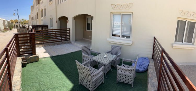 Appartamento con due camere da letto e giardino privato in vendita a Makadi Heights Orascom-Hurghada